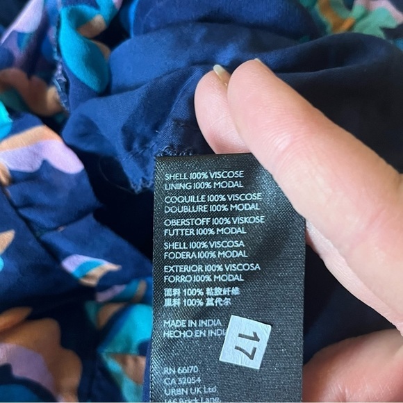 Maeve by Anthropologie Size Medium A-Line Ruffle Geometric Blue Skirt - Picture 4 of 6